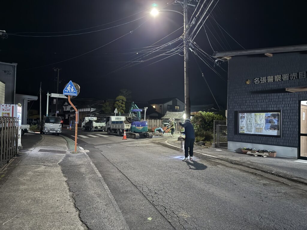 三重県名張市で水道管更新工事をしています。